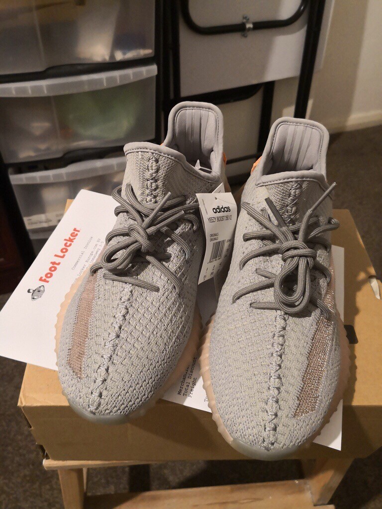 true form yeezy on feet